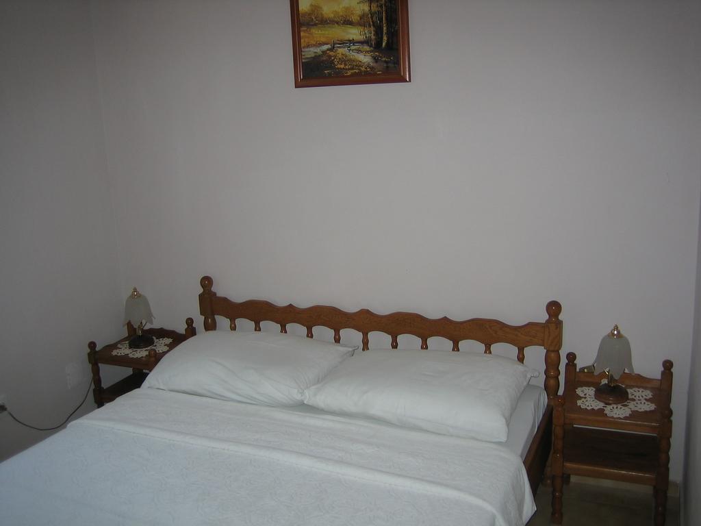 Apartment Malnar Starigrad Paklenica Buitenkant foto